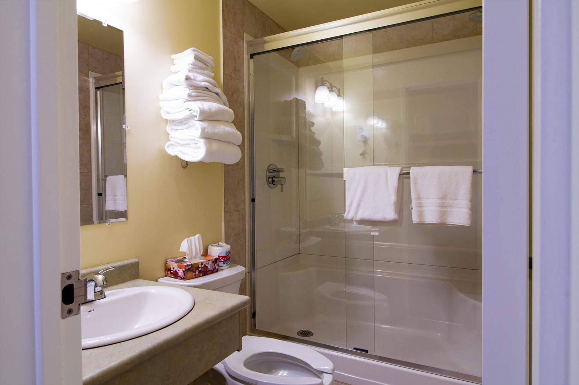 Park West Inn Уинипег Екстериор снимка